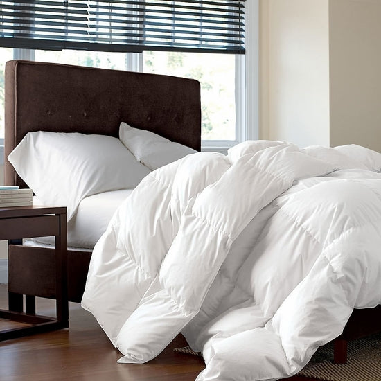 All-Season Luxurious Siberian GOOSE DOWN Comforter, 1200 Thread Count & 100% Egyptian Cotton, Hypoallergenic, White Pinch Pleat Design